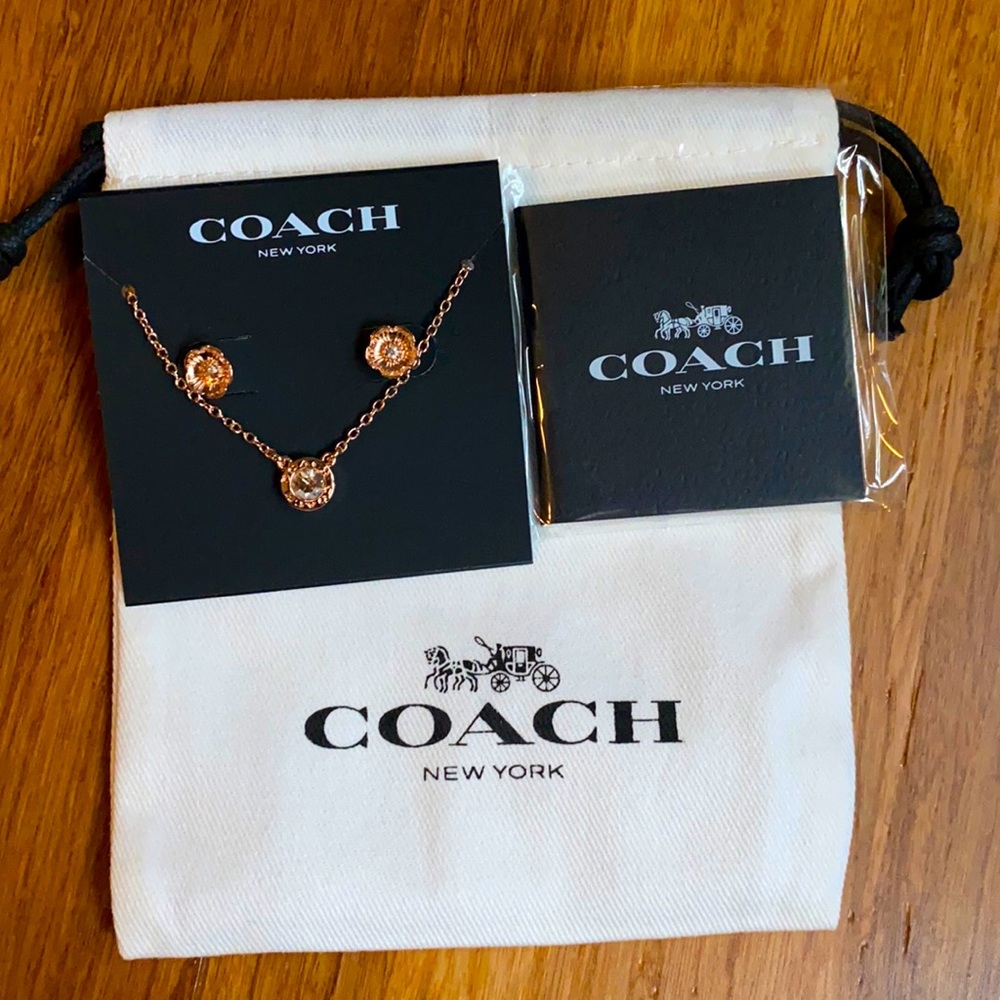 Coach Open Circle Pendant & Rose Stud Earrings Set